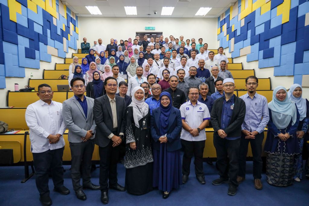 [UMPSA NEWS] FTKEE–Industry Forum &amp; Networking Day Tingkatkan Jalinan Industri Teroka Peluang Kerjasama